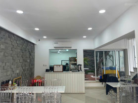 Cho thuê mặt phố kinh doanh T1 Ngọc Thụy 40m2, 10 tr/th