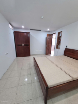 Chính chủ cho thuê căn hộ 2 ngủ 2 vệ sinh full đồ 85m2 phố Nguyễn Văn Cừ giá 9 triệu. LH 0916 393 862