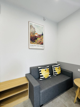 Cho thuê căn hộ dịch vụ studio đủ đồ 7tr2 phố Hoàng Như Tiếp Lâm Hạ khu liền kề Minh Nhựa Long Biên