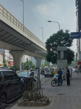 BÁN NHÀ MẶT PHỐ TRƯỜNG CHINH, DIỆN TÍCH 24M2, 4 TẦNG, MẶT TIỀN 5,1M GIÁ 13,5 TỶ