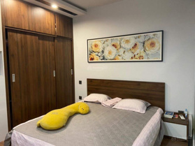 Chính chủ bán gấp CH 100m , 3Pn, tầng trung , sổ lâu dài, giá rẻ 7,8 tỷ CC Gold Season -Nguyễn Tuân