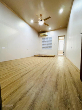 Chỉ 2 Tỷ ! 50m2 - 2 Phòng Ngủ - Khách Bếp Vs - Về ở Ngay - Sổ đỏ Chính Chủ - Ngã Tư Sở - Thanh Xuân