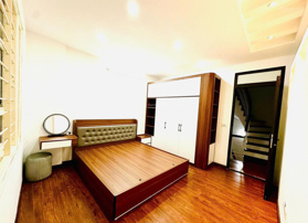 Bán nhà phố Hào Nam Đống Đa 26/30m x 6 tầng x 4m mặt tiền giá 6,65 tỷ