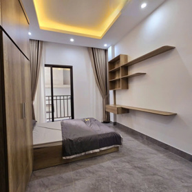 Bán tòa nhà dong tiền khủng mới xây ở Bưởi 6,5 tầng, đủ PCCC, oto đỗ cửa như ảnh