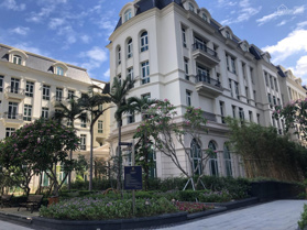 Bán biệt thự song lập trung tâm quận Ba Đình mặt tiền tận 8m. Xem nhà 24/7: 0899 822 626