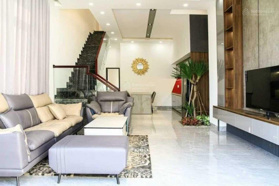 Cho thuê gấp nhà phân lô 2 mặt thoáng Trần Quang Diệu, DT 80m2 x 5 tầng, MT 5m. Gía 18tr/th