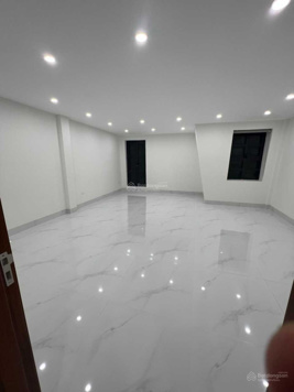 Cho thuê nhà liền kề, Iris Garden Hàm Nghi, DT 65m2 * 5 tầng, nhà mới, giá 33 triệu, LH 0968 120 493