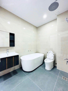 Bán gấp nhà full nội thất khu Tên Lửa - 86 m2 - 3 tầng - 3 PN 4 WC - sổ hồng riêng