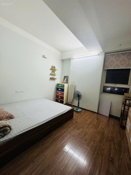 Căn hộ 3 ngủ 2 wc nằm ngay mặt phố Tân Mai - Giao thông thuận tiện - Đầy đủ nội thất