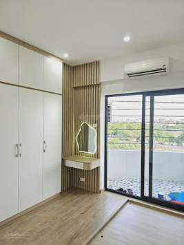 Chung cư Rice City Linh Đàm, căn góc hướng mát 70m2, 2 ngủ, 2VS, nội thất đẹp - 3,85 tỷ