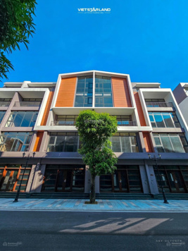 Bán nhà biệt thự hàng hiếm tại The Crown - Vinhomes Ocean Park 3, giá 7,7 tỷ VND, 54m2