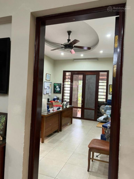 Hiếm - vị trí đẹp - khu đô thị đáng ở - dân xây - cực tâm huyết - nội thất toàn gỗ thịt