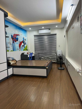 Chính chủ cần bán nhanh nhà ngõ 192 Lê Trọng Tấn - Hoàng Mai. Tặng full nội thất, nhà mới đẹp