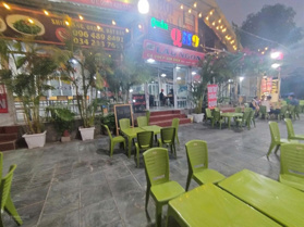 Cho thuê mặt bằng chân tòa nhà đường Lê Văn Lương cafe quán ăn cực đẹp có vỉa hè bầy bàn được