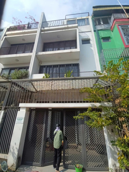 Cho thuê nhà khu liền kề Báo Nhân Dân, Xuân Phương, Nam Từ Liêm 80m2, 5 tầng full đồ