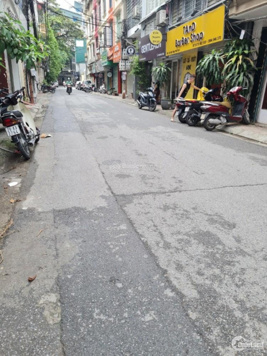 Bán đất phố Núi Trúc 105m2, mặt tiền 11m, 2 thoáng trước sau, giá 28 tỷ