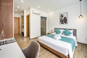 Cho thuê căn hộ Q1, dài hạn hoặc ngắn hạn, thang máy, gần công viên 23/9, Bùi Viện, ĐH Văn Lang