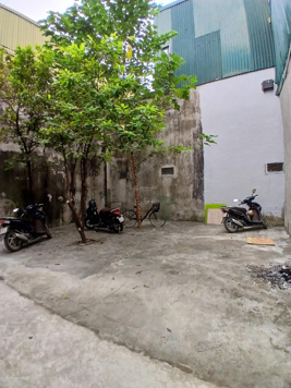 Chính chủ tôi cần bán căn nhà 3 tầng, 2 ngủ, 3 vệ sinh tại ngõ 230 Định Công Thượng chỉ 1.7 tỷ