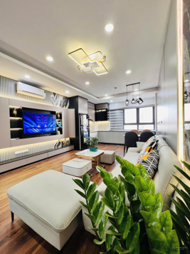 ( mới ) còn 1 căn duy nhất đang giao bán toà N10 Hà đô park view.là căn góc view công viên.giá tốt