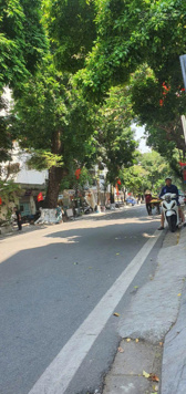 Bán nhà 3 mặt thoáng, kinh doanh, phố 2 chiều BA ĐÌNH. Mặt tiền 10m, vỉa hè 5m