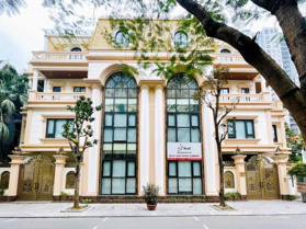 TIN ĐƯỢC KHÔNG?GIẢM 70 TỶ BÁN SIÊU BIỆT THỰ GÓC 2MT COMPOUND NGUYỄN VĂN HƯỞNG ,QUẬN 2. 800M2 HỒ BƠI