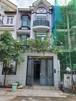 Căn hộ mini cho thuê không nội thất đường 33, khu phố 6, phường Phước Long B, Quận 9, Hồ Chí Minh