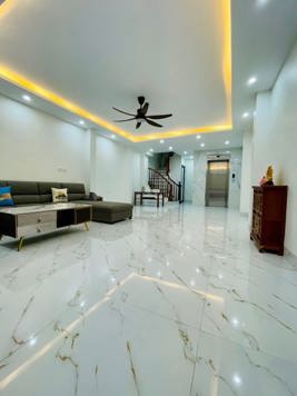 MẶT NGÕ TO - 20M OTO TRÁNH - NHÀ MỚI -  KINH DOANH - THANG MÁY - 50M2 - 6 TẦNG - MẶT TIỀN RỘNG 5M - KHU PHỐ CÁC TRƯỜNG ĐẠI HỌC CẦU GIẤY - PHỐ  HỒ TÙNG MẬU