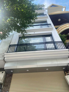 Chính chủ cho thuê nhà tại 135 Khâm Thiên Đống Đa
