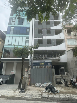 Cho thuê mặt bằng kinh doanh, văn phòng tại mặt phố Trung Kính, đầy đủ tiện ích, LH: 0567 692 581