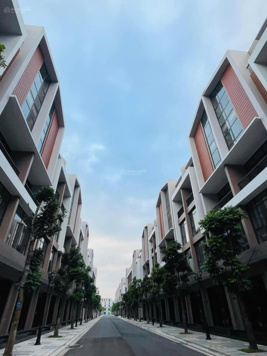 Chỉ 2.5 tỷ sở hữu nhà Vinhomes, Em bán Shophouse Ánh Dương 14, kế biển gần công viên giá full 7,5tỷ