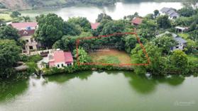 Đất bán đảo hiếm tại Hà Nội - Sổ 400m2, thực tế 600m2, bám mặt hồ 40m, dân cư trí thức cao