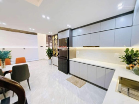 Bán nhà biệt thự đẹp tại đường Lê Quang Đạo, giá siêu hời 15,8 tỷ vnd, diện tích 62m2