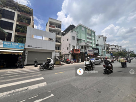 Cho thuê nhà 397 Cách Mạng Tháng Tám, Quận 10 - DT 5.8x34m, trệt 2 lầu trống suốt