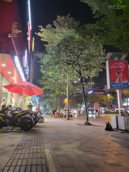 Bán mặt phố Nguyễn Hoàng, 90m2 7 tầng thang máy, cho thuê cao, giá bán 55 tỷ