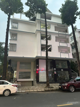 Cho thuê nhà phố căn góc R1 - 73 Hưng Gia 2 đường Phạm Văn Nghị, Phú Mỹ Hưng, Quận 7