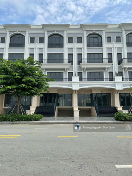 Cho thuê văn phòng tại KĐT Vạn Phúc City sản phẩm đa dạng - thông tin chính xác - giá cả hợp lý