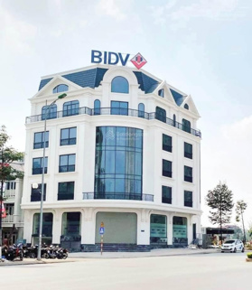 Cho thuê MBKD lô góc 2 mặt tiền 36m mặt phố Tôn Thất Thuyết - Cầu Giấy. LH 0914 624 186