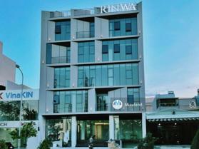 Tòa nhà văn phòng thiết kế hiện đại, sàn vuông vức, diện tích 210m2, giá thuê chỉ 45 triệu/th