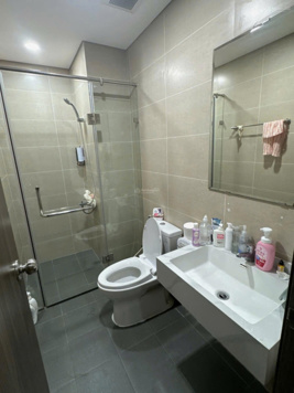 Chính chủ bán căn CC 2PN - 2WC - đã có sổ đỏ - 78m - chỉ 4.6 tỷ - Rose Town - 2 ban công thoáng mát