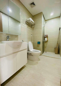 Chính chủ bán căn 1PN + 43m2 tòa S303 Vinhomes Smart City Tây Mỗ full đồ sẵn sổ. Giá: 2.7tỷ bao phí