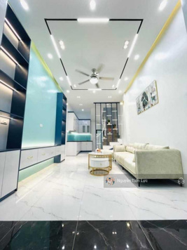 Bán gấp nhà đẹp Minh Khai 28m2 - ngõ rộng ba gác tránh xe máy, gần đường ô tô, 5.1 tỷ