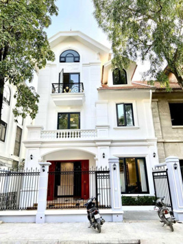Bán nhà liền kề 120m2 khu D Geleximco Lê Trọng Tấn hướng nhà Đông Nam cần bán