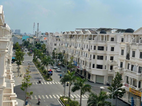 Cho thuê nhà mặt tiền Phan Văn Trị - mặt tiền 30m Khu Cityland P10 Gò Vấp, thang máy - máy lạnh