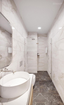 Cần bán rất gấp căn 3PN 103m2 hướng Đông Nam, tầng đẹp, hiếm nhất thị trường, giá tốt để bán nhanh