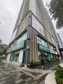 Bán căn góc shop khối đế dự án cao cấp Vinhomes Skylake, dễ nhận diện, dễ cho thuê. LH: 0398 195 355