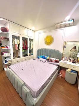 Em cần bán căn hộ Housinco Nguyễn Xiển  Nội thất full đồ cao cấp  Thiết kế 2pn2wc . 75m2  Có ban công thoáng mát  Giá chỉ 4xx tỷ 