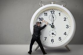 Chia di sản thừa kế có quy định về thời gian không?