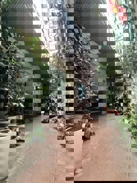 Bán nhà phố Xuân Thủy, quận Cầu Giấy 4 tầng, mặt tiền 4.1m, diện tích 45m2.