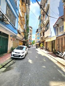 Trung tâm BA ĐÌNH 7 tầng thang máy, 3 THOÁNG vĩnh viễn, ngõ to, Ô TÔ trước cửa.