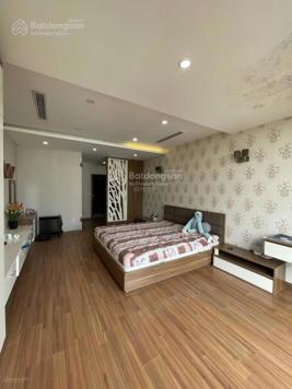 Nhà đẹp nhiều phòng, đủ đồ tại Đào Tấn 75m2x5T ngõ rộng oto đỗ cửa thoải mái, an ninh tốt 19tr/th